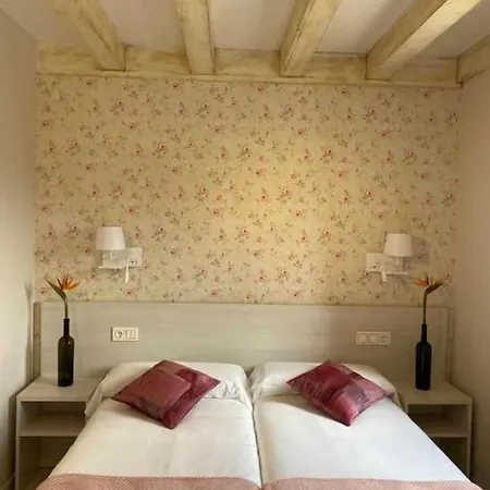 Couette-café Mugarri 4*
