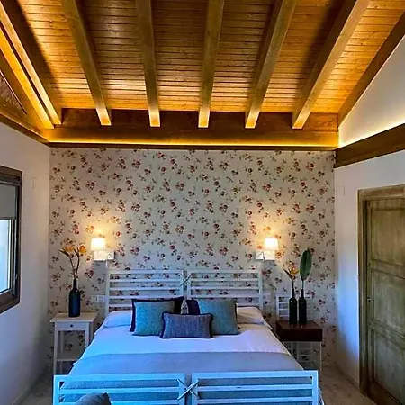 Bed & Breakfast Mugarri Povena