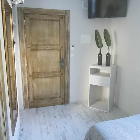 Bed & Breakfast Mugarri Povena